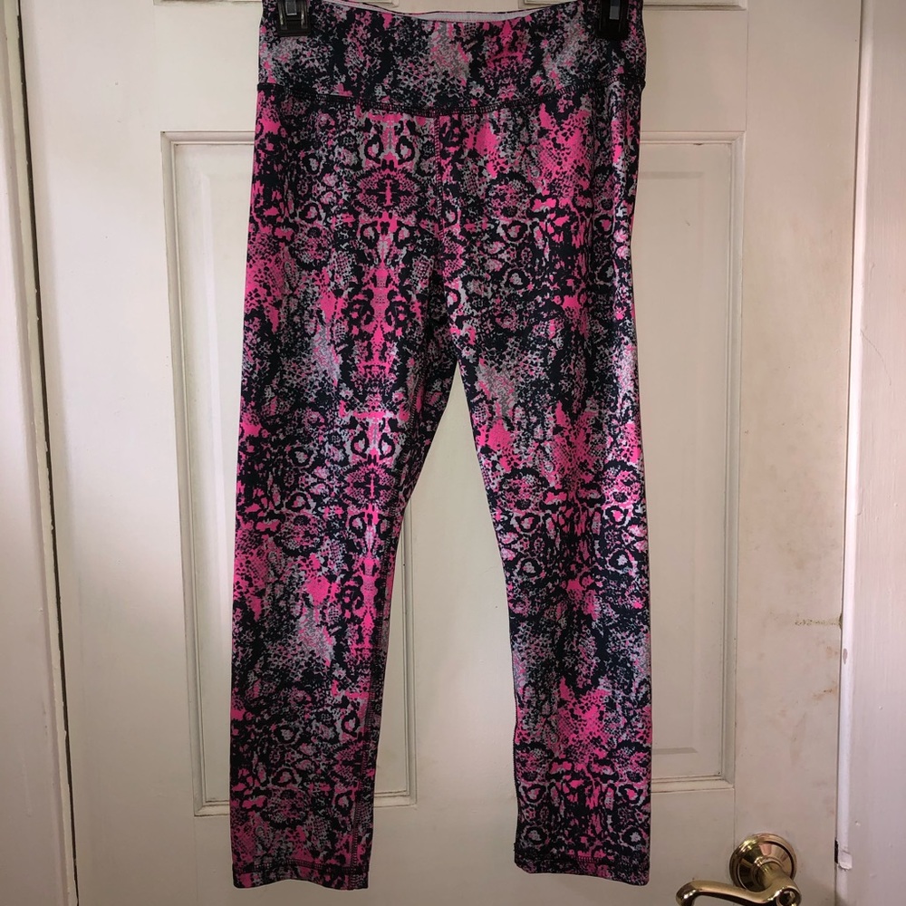 Hot Pink Animal Print Leggings💗🖤